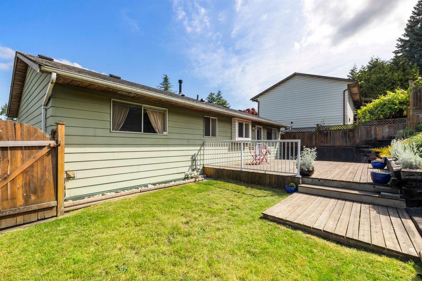 Listing Image 14