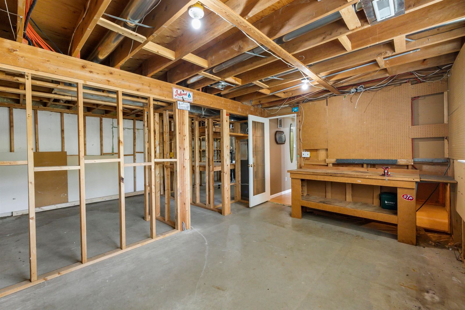 Listing Image 25
