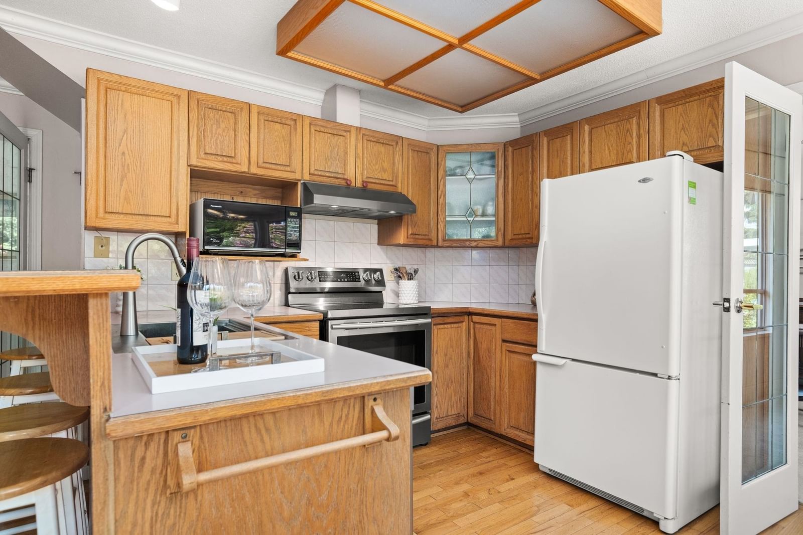 Listing Image 11