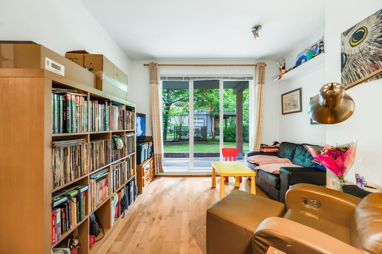 Listing Image 10