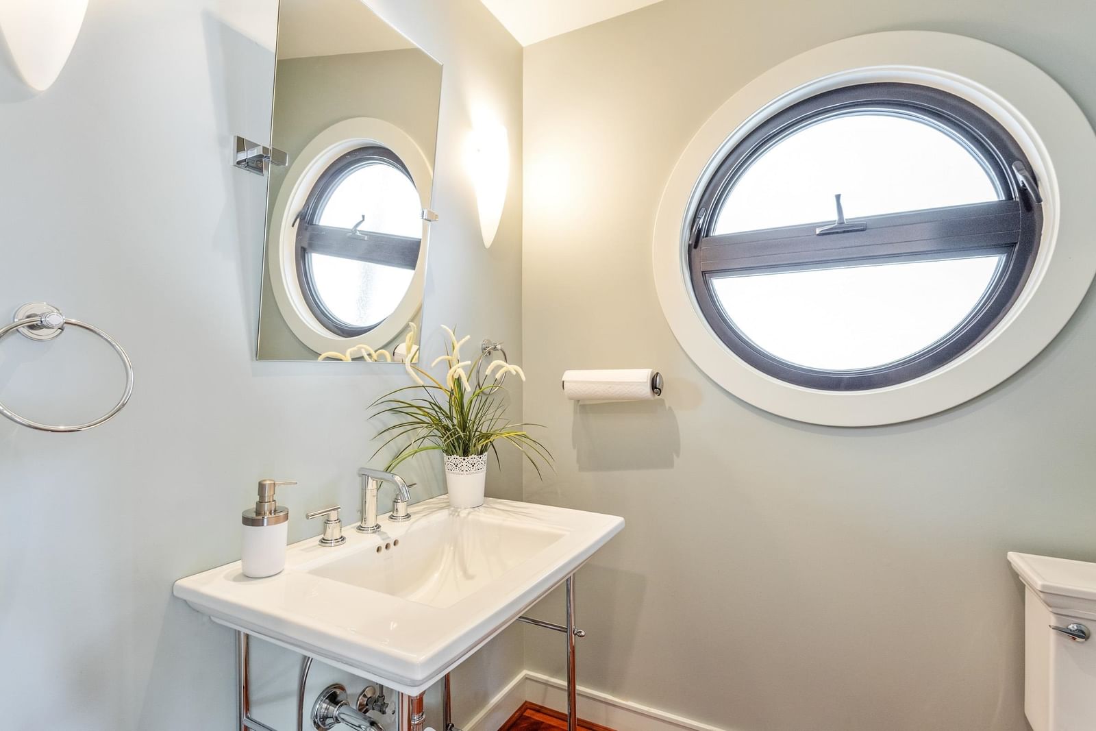 Listing Image 23