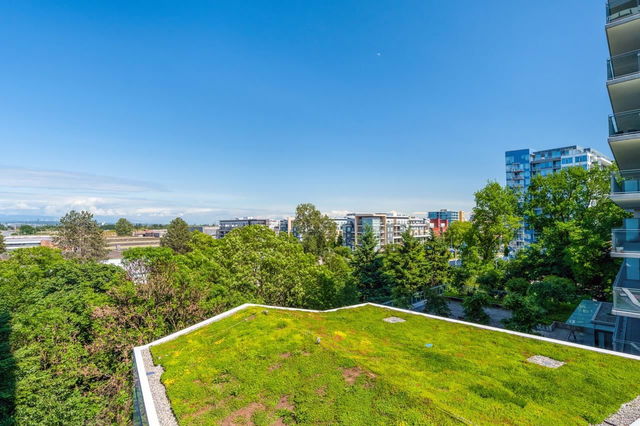 511 - 6833 Pearson Way