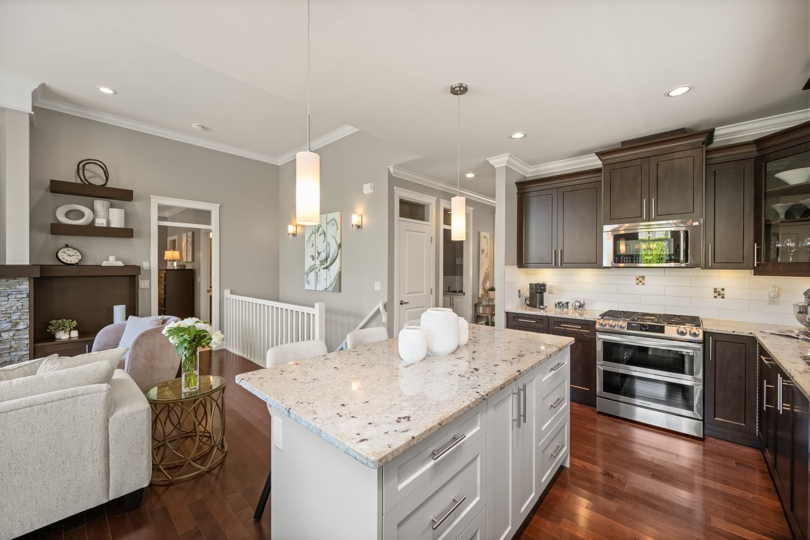 Listing Image 15