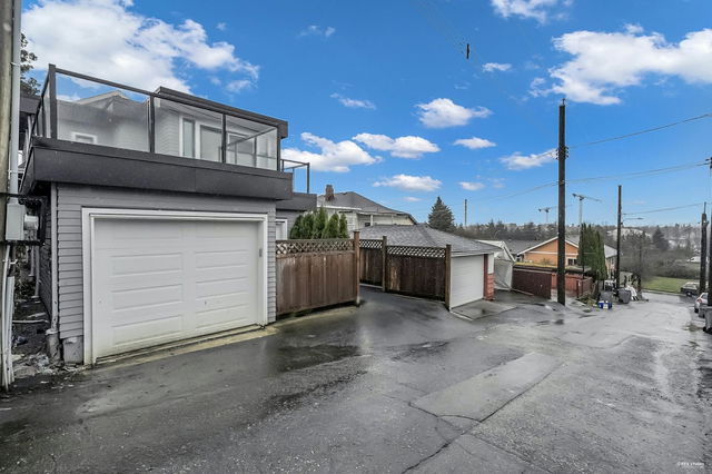 3429 Dundas Street