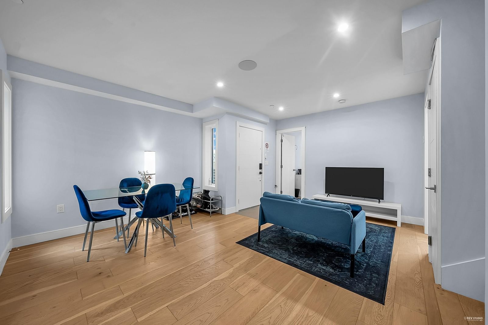 Listing Image 10