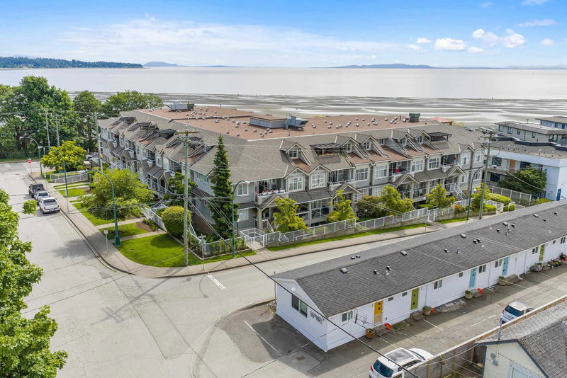 406 - 15621 Marine Drive, White Rock, V4B 1E1 | Image 2