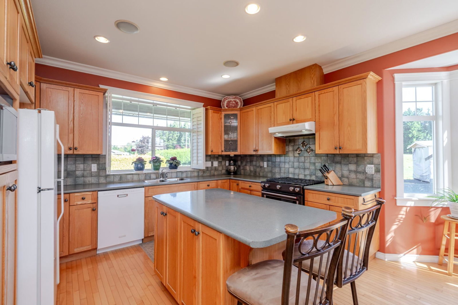 Listing Image 13