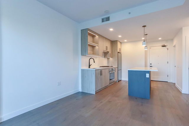 307 - 6859 Cambie Street