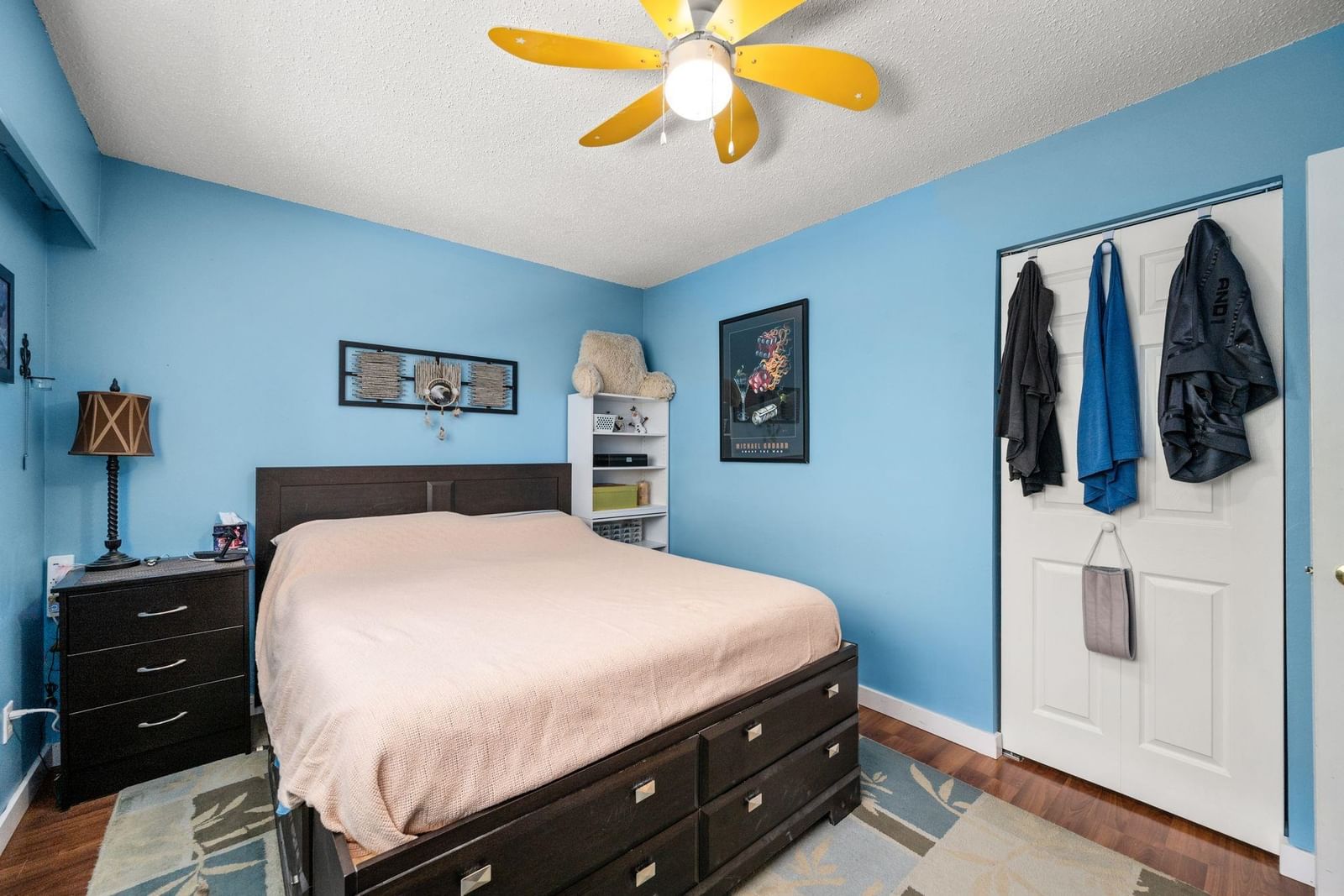 Listing Image 14