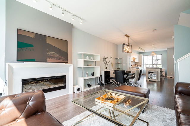 49 - 5551 Admiral Way