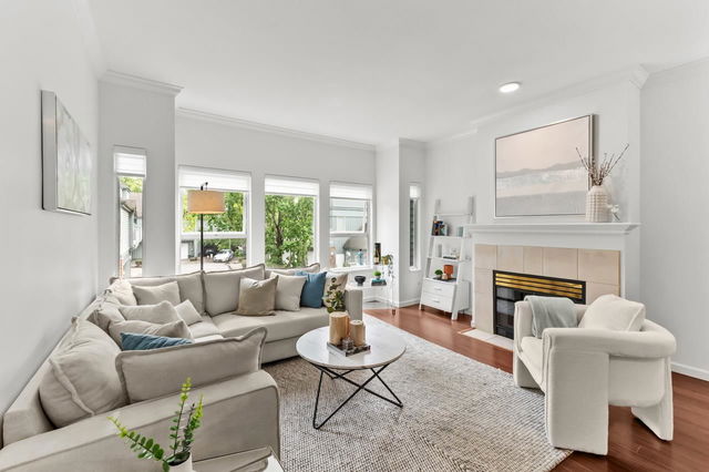 35 - 5820 Dover Crescent