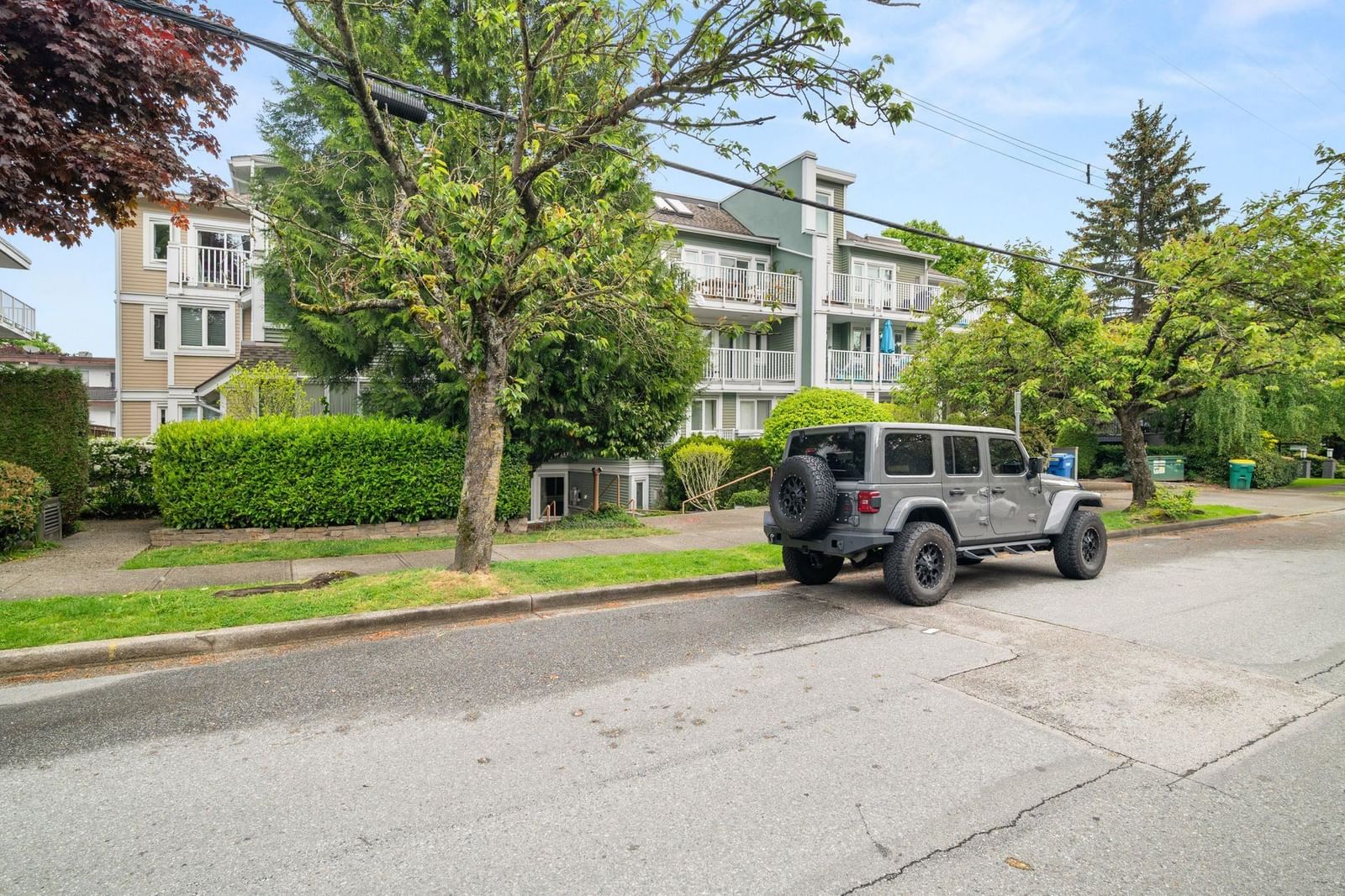 Listing Image 32