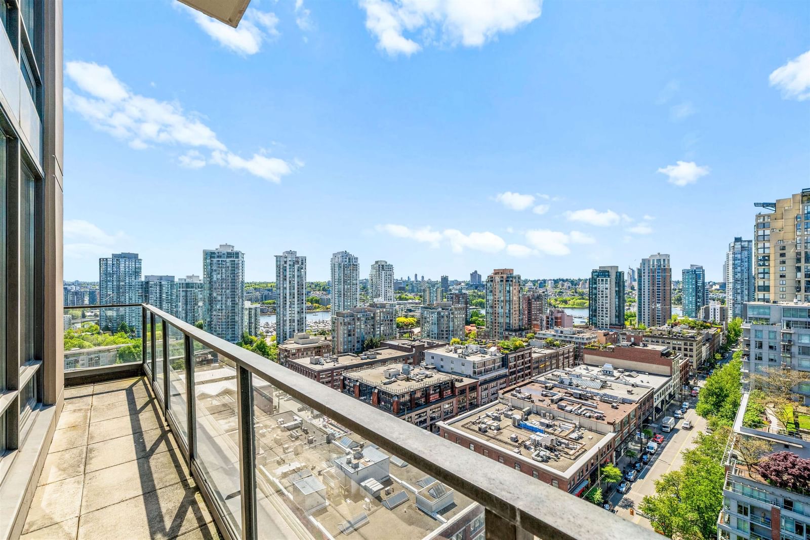 Listing Image 11