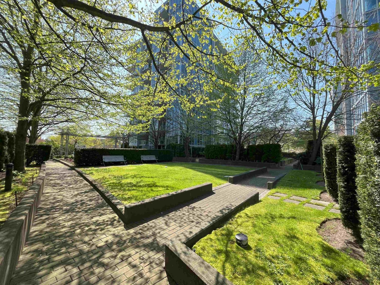 Listing Image 30