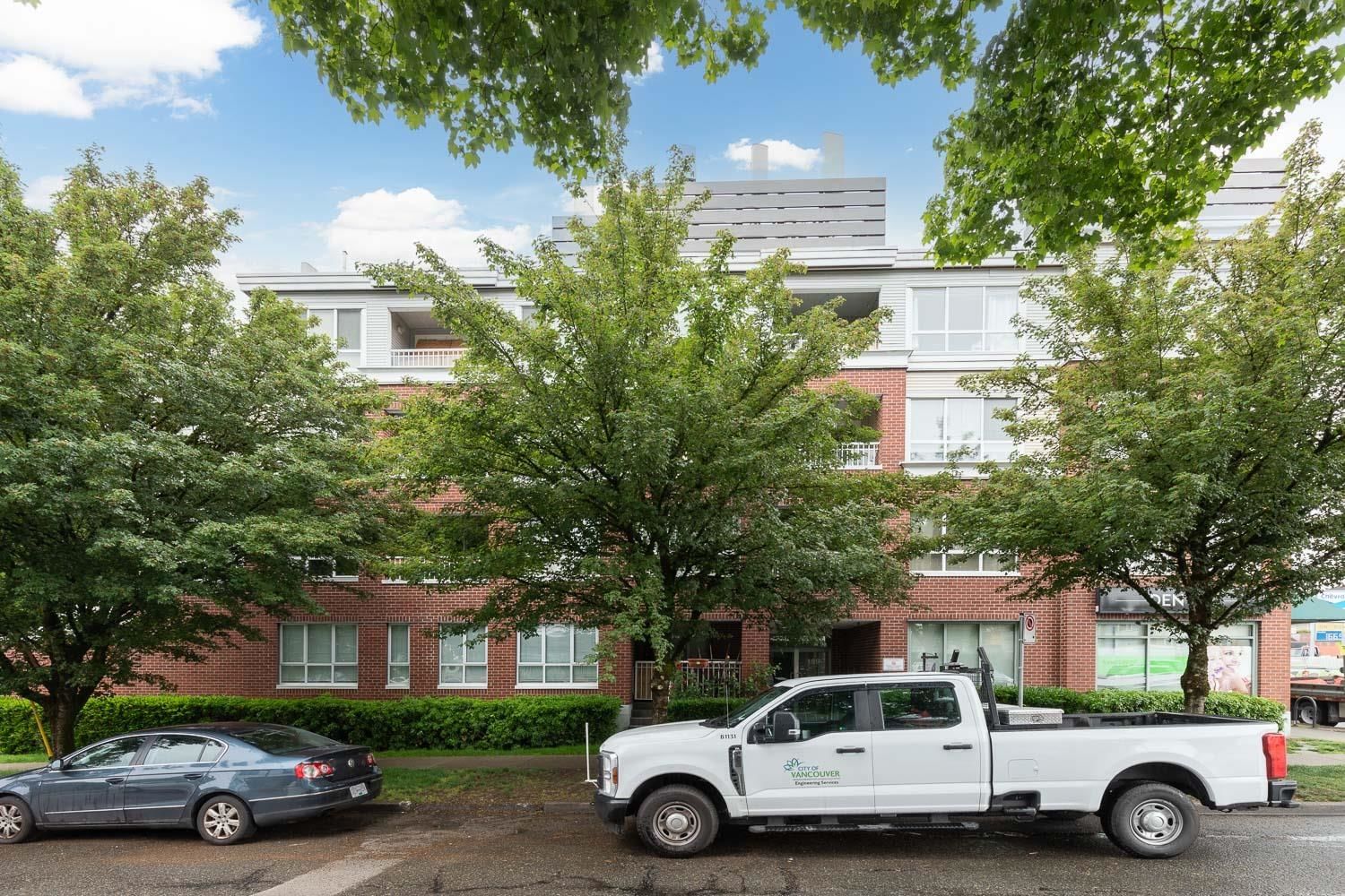 Listing Image 20