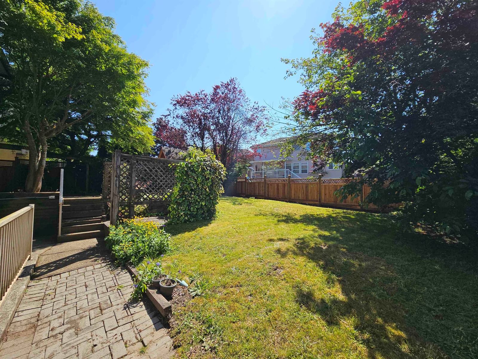 Listing Image 5