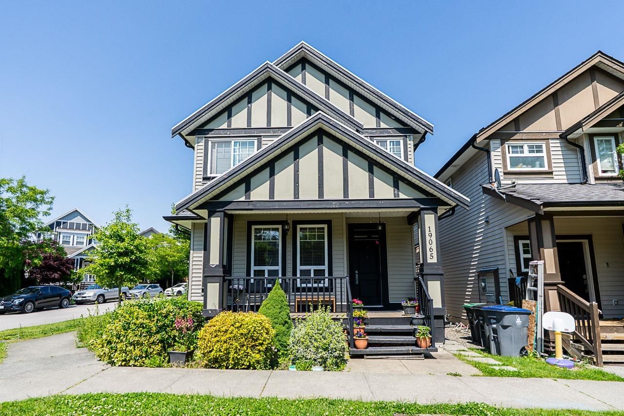 Listing Image 1