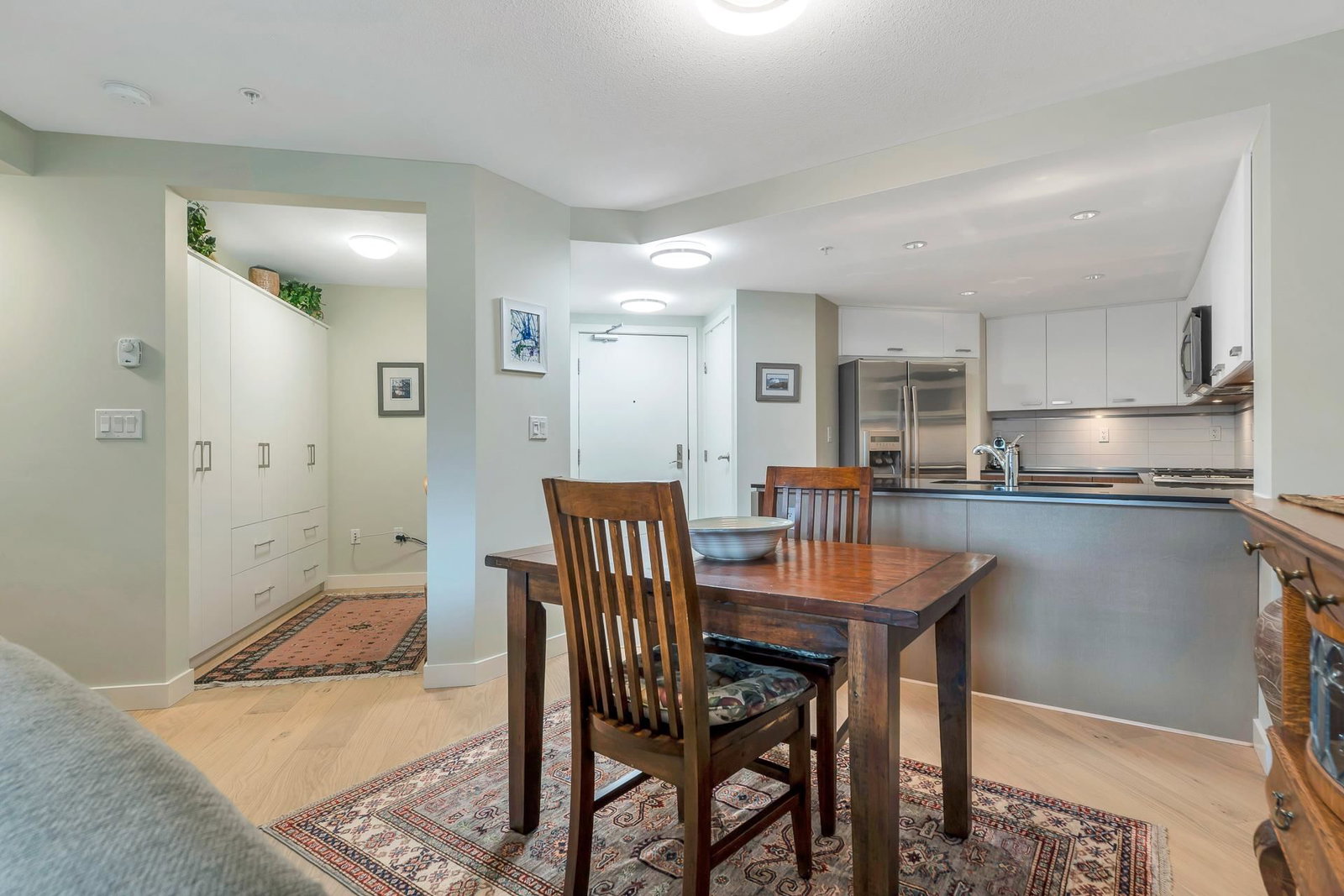 Listing Image 16