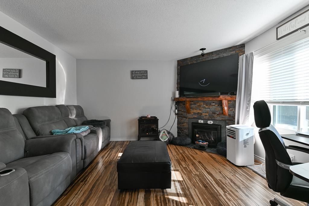 Listing Image 27