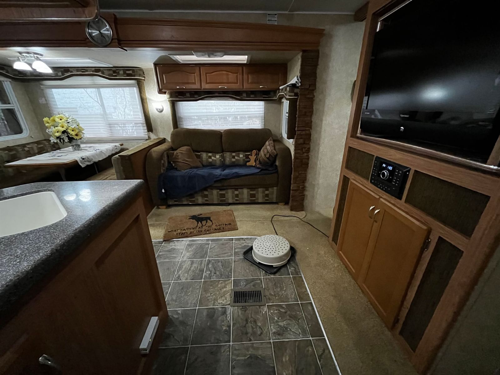 Listing Image 10