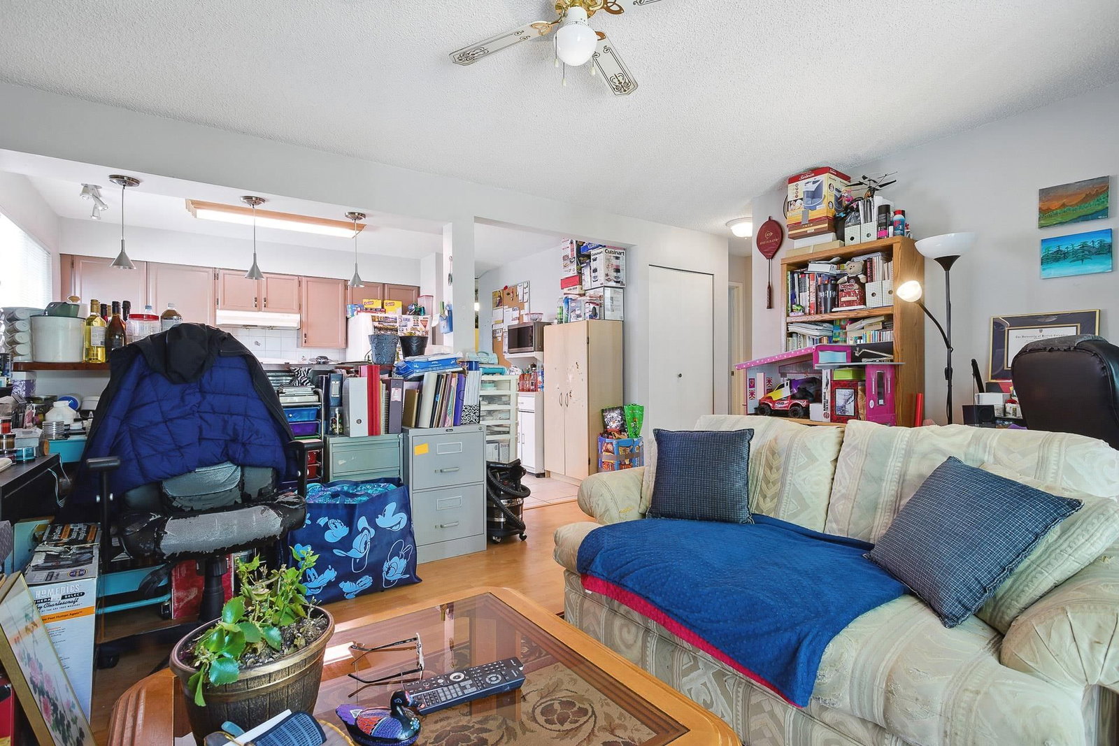 Listing Image 8