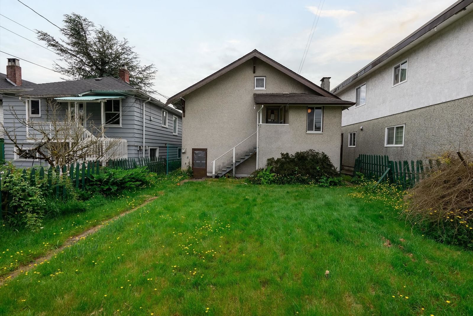 Listing Image 20