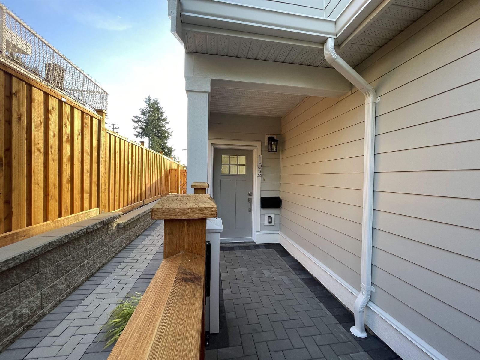 Listing Image 22