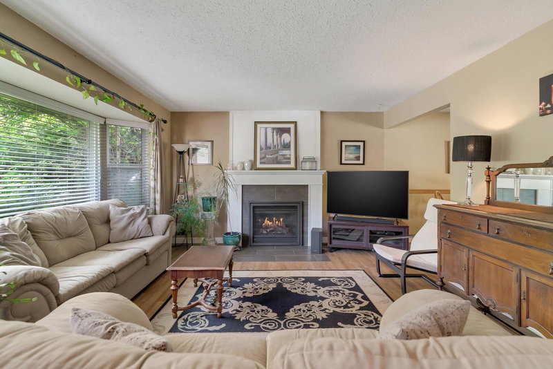21149 Glenwood Avenue, Maple Ridge, V2X 8L1 | Image 3