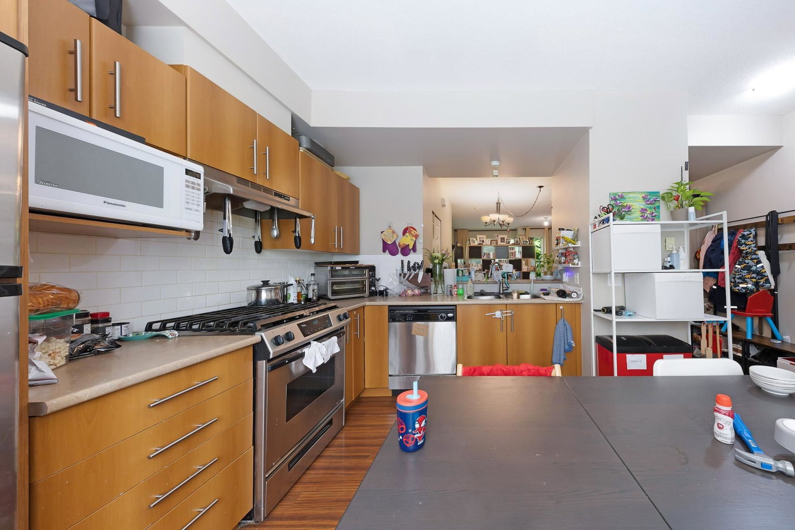 Listing Image 11
