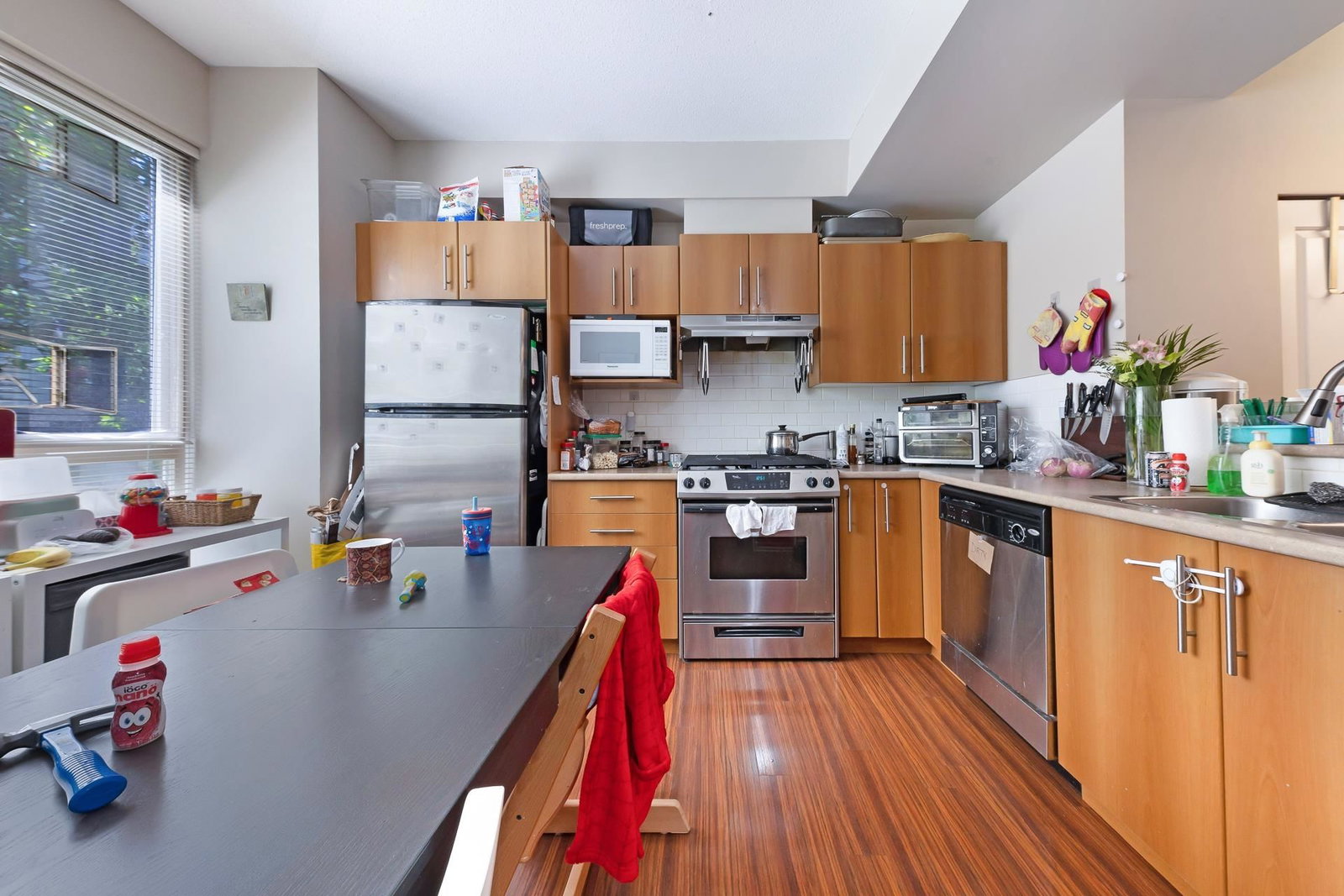 Listing Image 12
