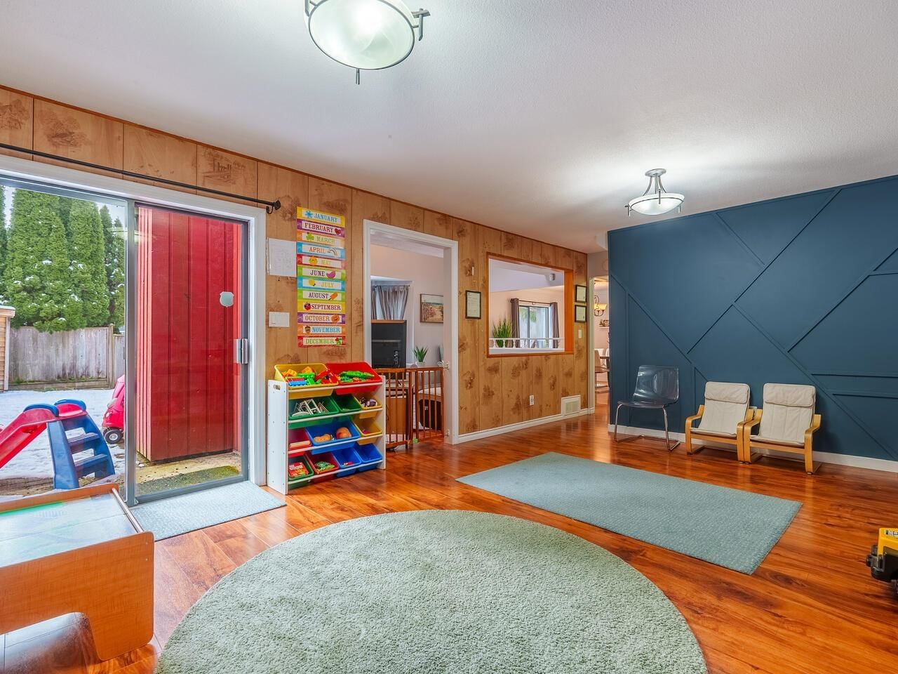 Listing Image 6