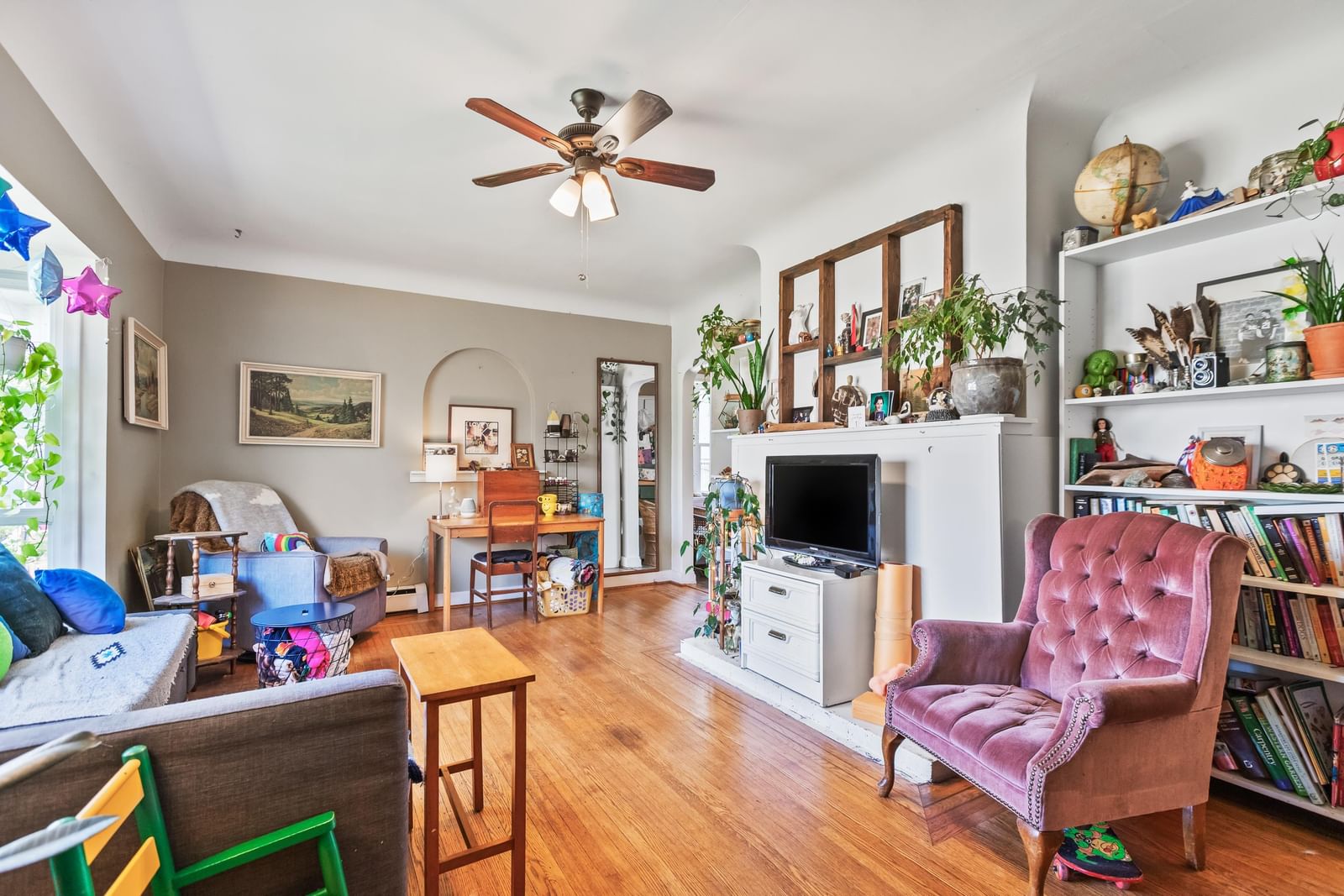 Listing Image 9
