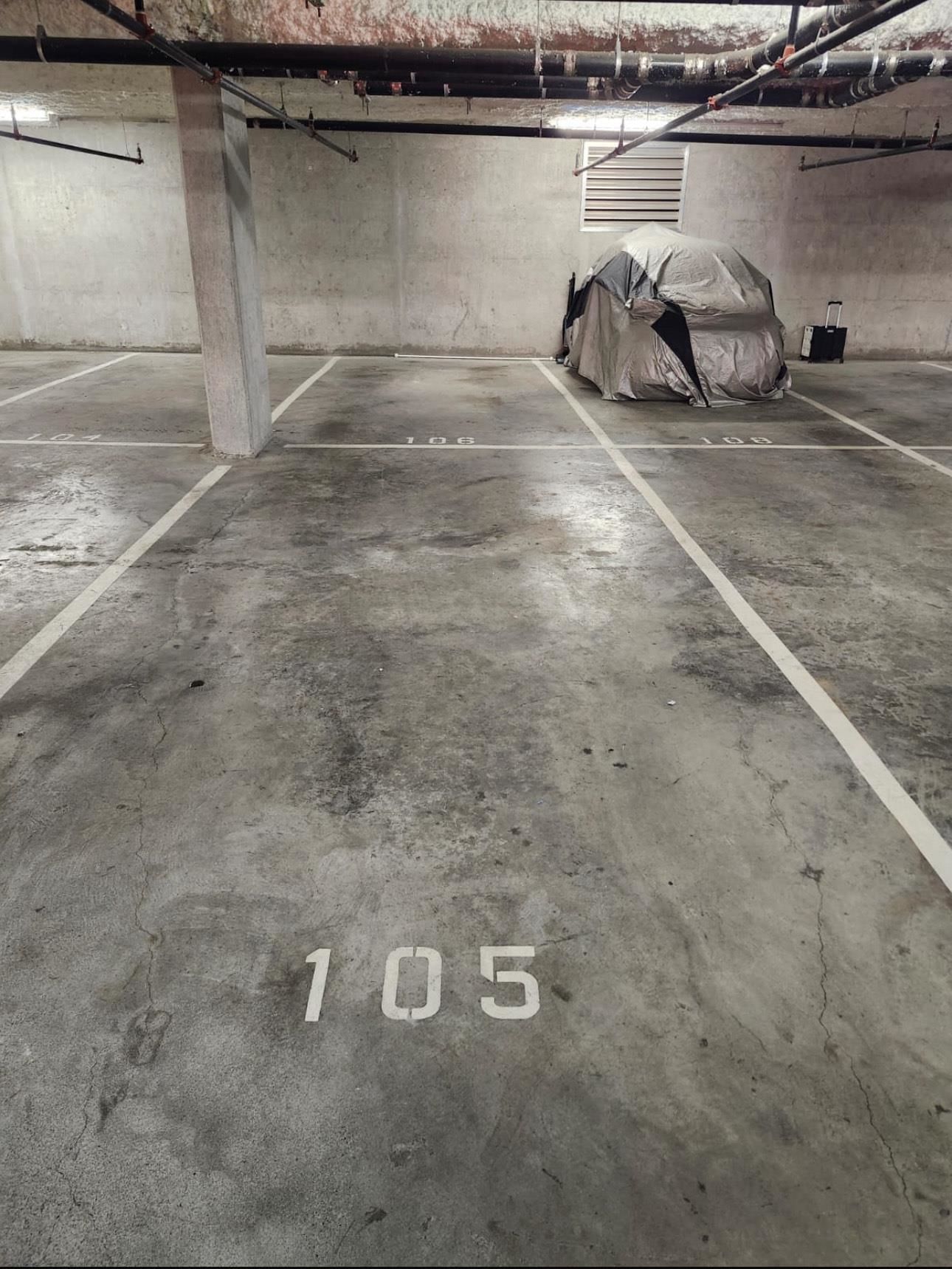 Listing Image 10