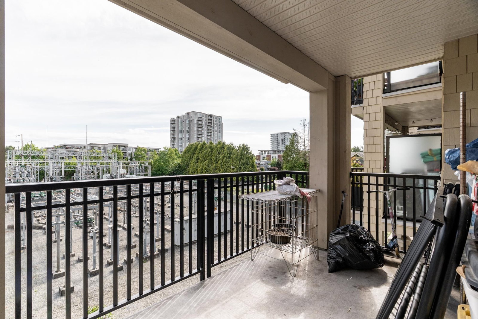 Listing Image 20