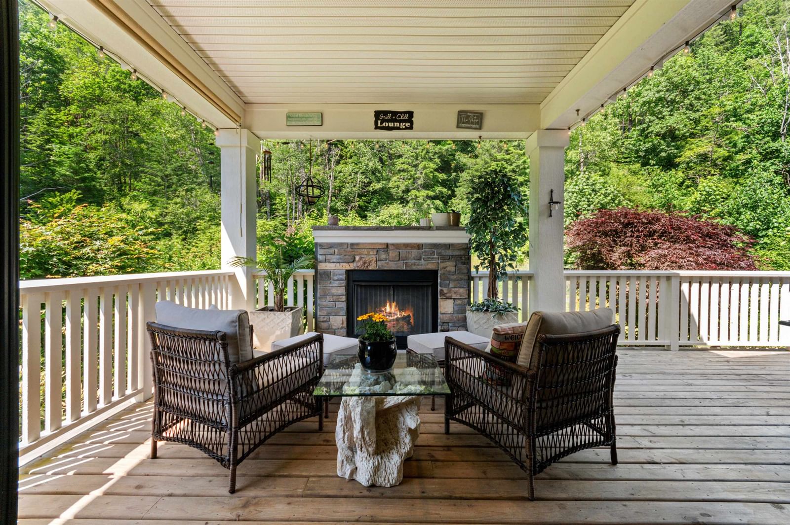 Listing Image 11