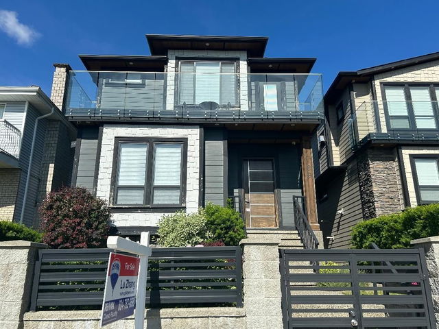 89 Warwick Avenue