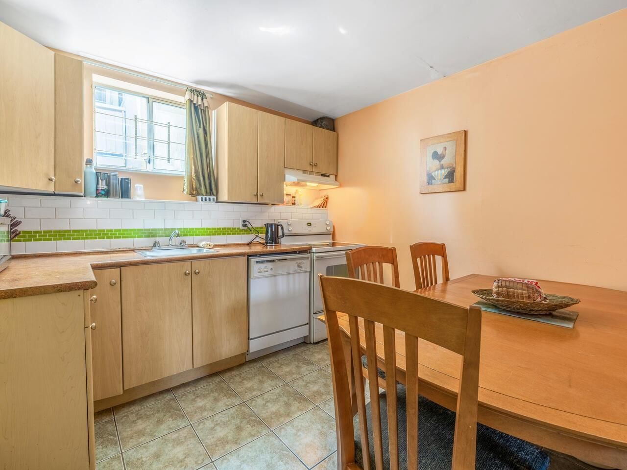 Listing Image 13