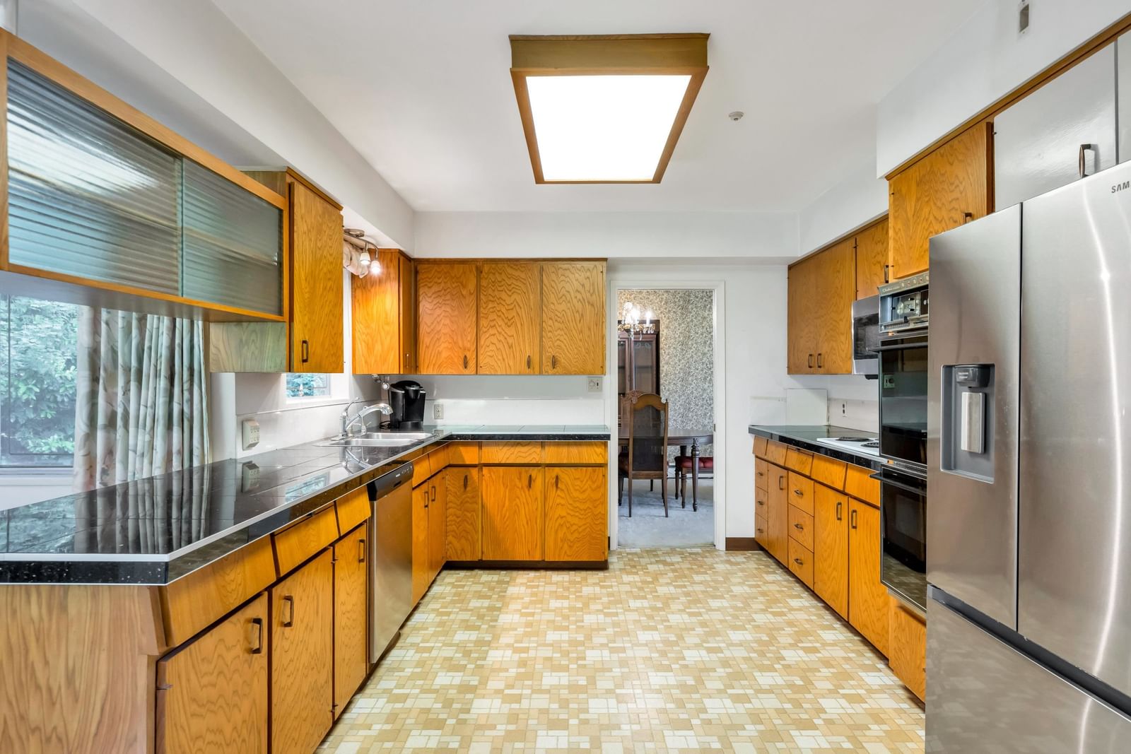 Listing Image 19