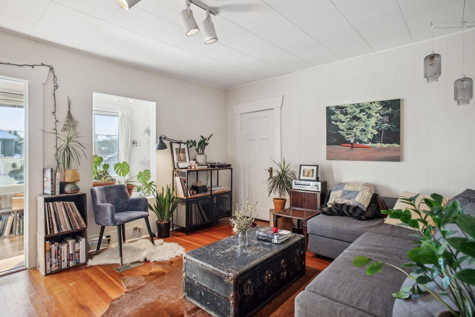 Listing Image 17