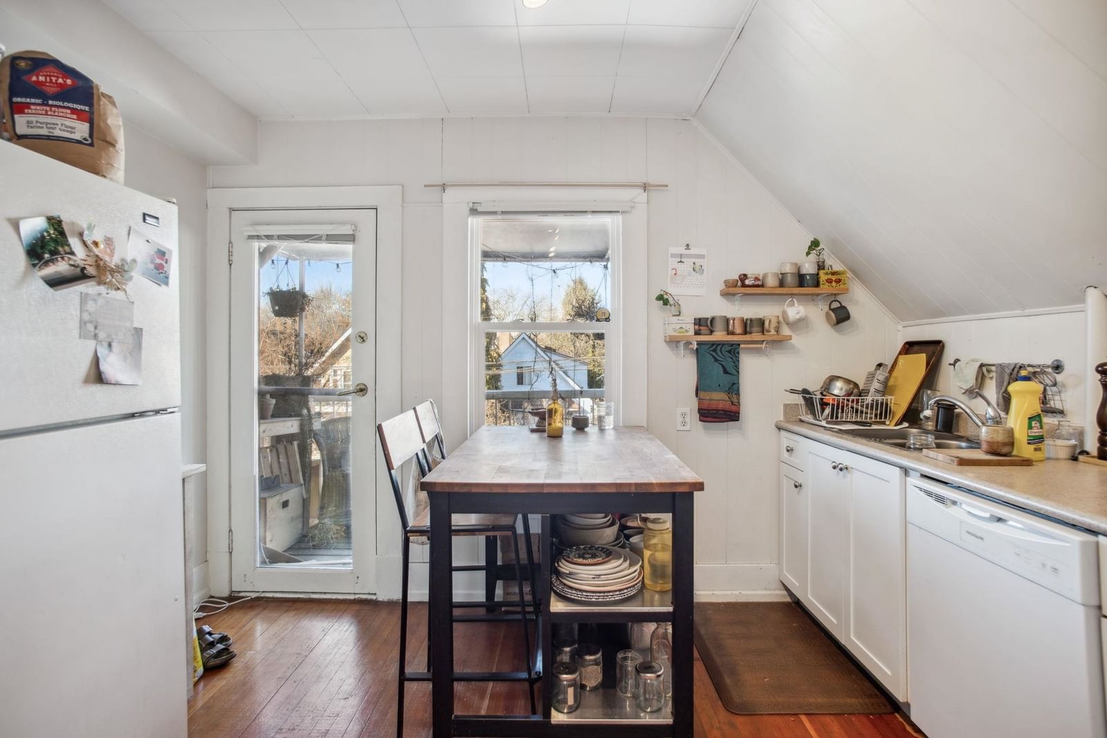 Listing Image 22