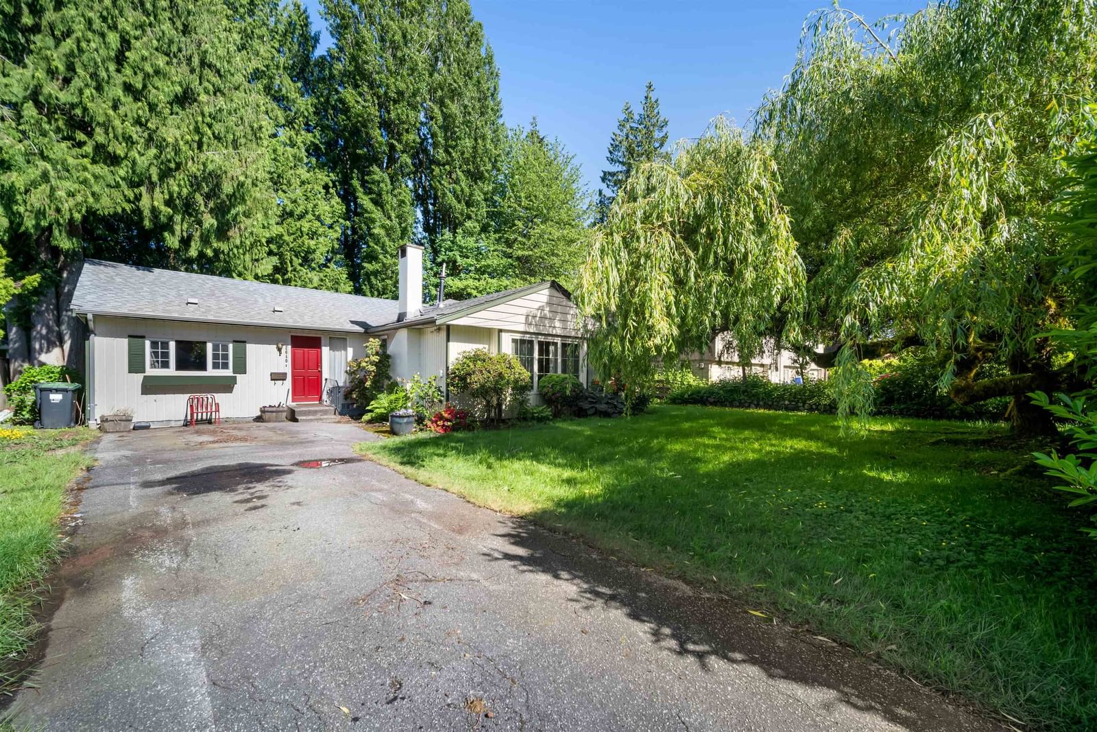 Listing Image 8