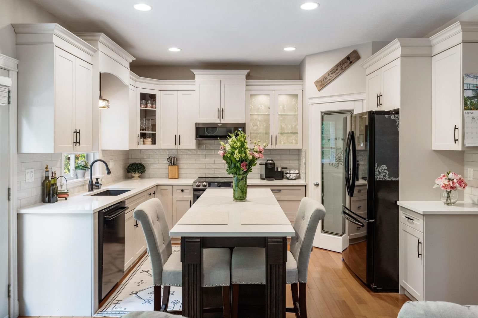 Listing Image 10
