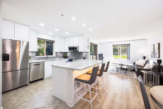 1112 - 248 Sherbrooke Street