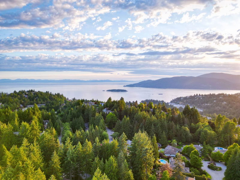 4665 Woodridge Place #LOT 3, West Vancouver, British Columbia
