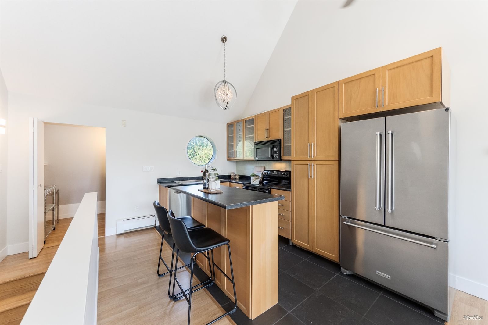 Listing Image 10