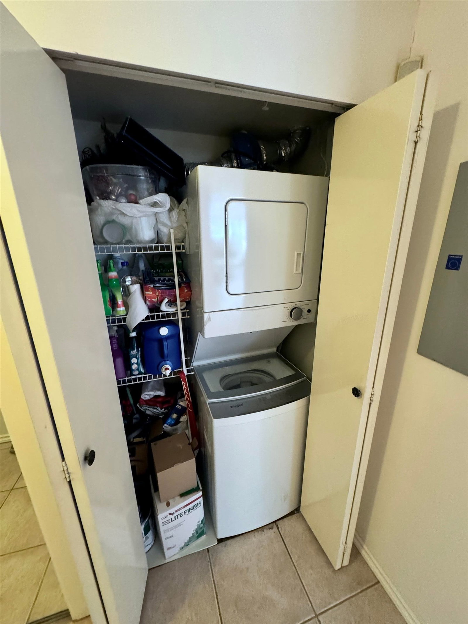 Listing Image 17