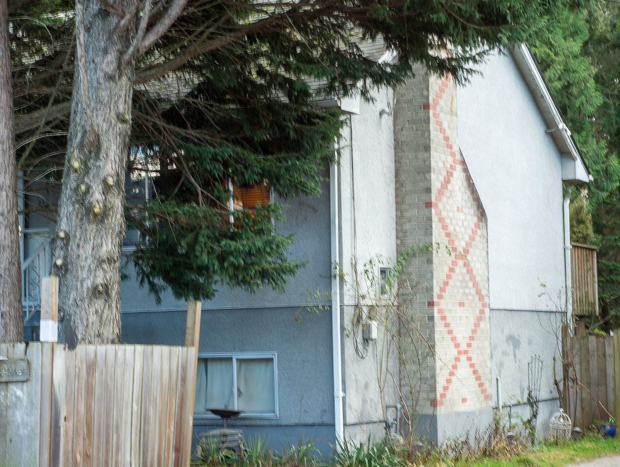 Listing Image 0