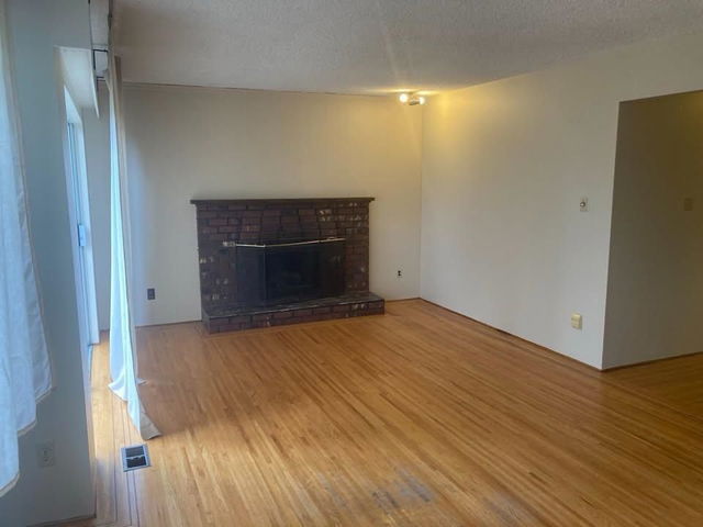 UPPER - 1104 18th Avenue