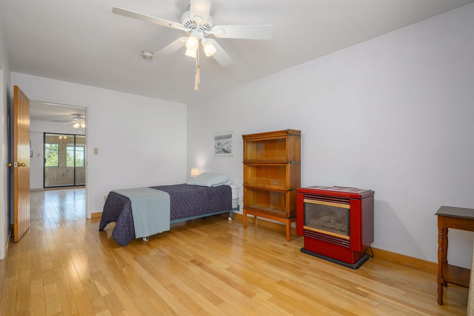 Listing Image 18