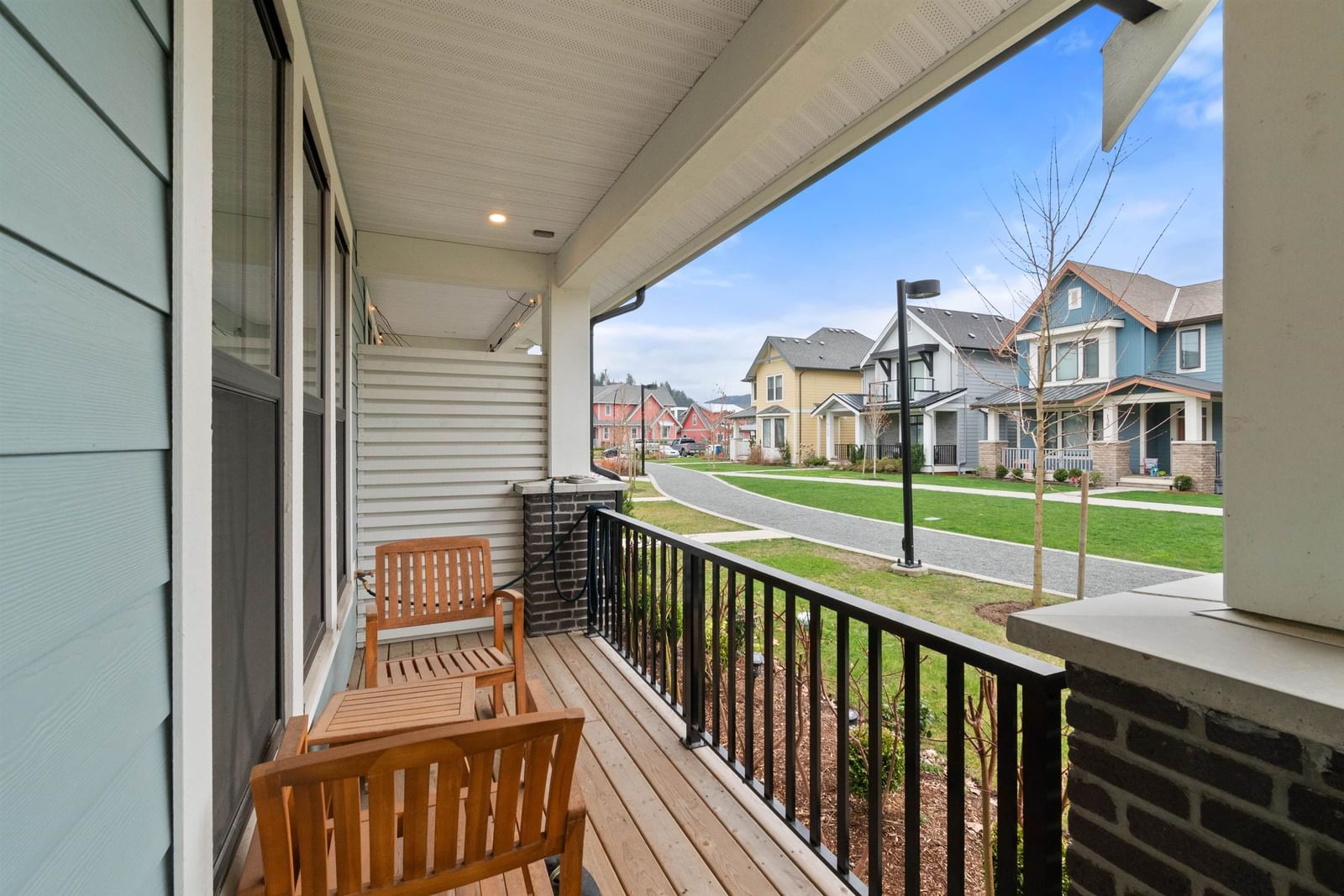 Listing Image 5